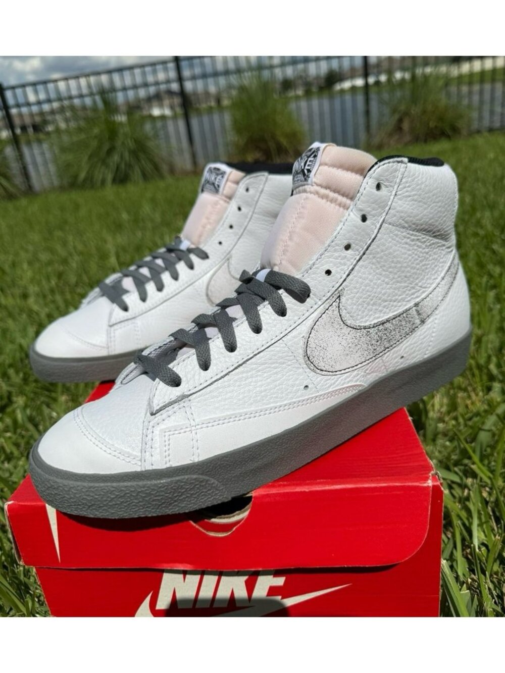 12 MEN'S NIKE BLAZER MID 77 WHITE GRAY DV7194 100 SNEAKERS